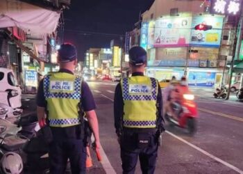 肇因數據顯示風險未減 屏警針對未戴安全帽與闖紅燈違規強化取締 肇因數據顯示風險未減 屏警針對未戴安全帽與闖紅燈違規強化取締