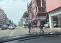 【應變、排障、維安】車輛拋錨《建國一路與輔仁路口》案，苓雅局謝旻家與林晏如雄警、機敏化解危機