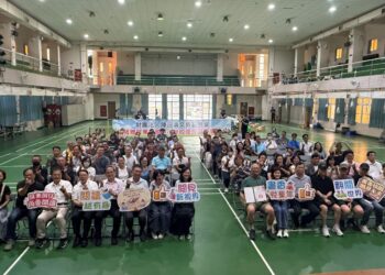 公私協力璀璨校園書香　陳沼濤文教基金會贈屏東縣國中小4,315冊圖書