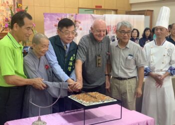 2025安平觀音亭「平安壽高」-重陽敬老禮金致贈活動 2025安平觀音亭「平安壽高」-重陽敬老禮金致贈活動