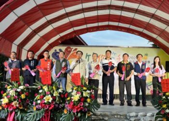 鳳梨好筍雞饗宴美味開席 黃偉哲歡迎闔家共遊龍崎 歡度佳節