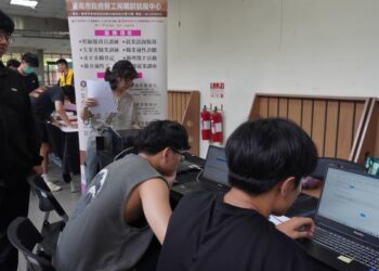南市勞工局至雲林科技大學辦理企業徵才招募說明會 鼓勵青年學子來臺南安居就業 南市勞工局至雲林科技大學辦理企業徵才招募說明會 鼓勵青年學子來臺南安居就業