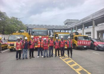 同島一命 臺南市工務局組隊馳援花蓮 黃偉哲:跨局處專業支援花蓮救災 同島一命 臺南市工務局組隊馳援花蓮 黃偉哲:跨局處專業支援花蓮救災