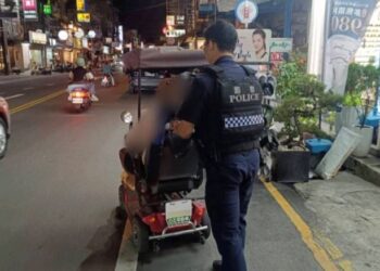 8旬失智翁迷航　東港警助返家