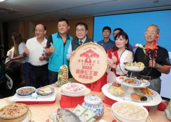 商圈大辦桌 國華街美食小吃總匯 2025臺南國華松王宴10/19市府前南島路登場 商圈大辦桌 國華街美食小吃總匯 2025臺南國華松王宴10/19市府前南島路登場