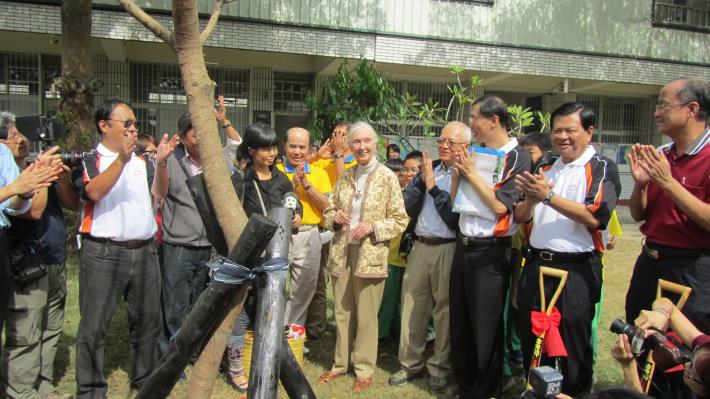 《向珍古德博士致敬》為守護環境奉獻精彩一生 典範永存 多次親訪臺南 帶領孩子們成為守護家鄉的力量