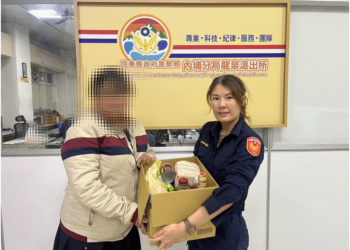 暖心內埔警轉贈愛心物資給轄內弱勢家庭暨內埔警訊