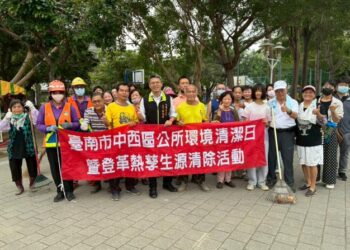 中西區10月19日「環境清潔日」,光賢里環保志工參與「清淨家園」環境維護 中西區10月19日「環境清潔日」,光賢里環保志工參與「清淨家園」環境維護