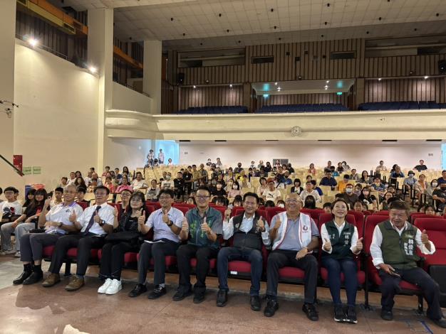 尚品勵學、希望相隨 財團法人尚余慈善事業基金會頒發114年度獎助學金共122名學生 金額逾百萬