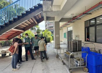 南市推動學校午餐「廚餘減量×在地食材」雙軌計畫 結合低碳校園標章減碳行動 訂3個月總廚餘量減少8%目標 南市推動學校午餐「廚餘減量×在地食材」雙軌計畫 結合低碳校園標章減碳行動 訂3個月總廚餘量減少8%目標