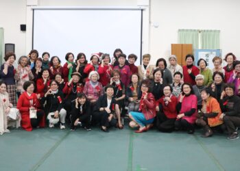 長榮女中校友回娘家　102歲劉採桑帶領合唱團獻唱中氣十足