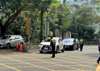 端午連假造訪雲霧家鄉　里港警加強交通疏導暨里港警訊