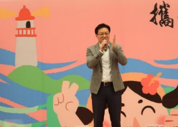 家校齊心 攜手創新!南市表揚家庭教育輔導考核特優學校與學生主題創作特優成果 家校齊心 攜手創新!南市表揚家庭教育輔導考核特優學校與學生主題創作特優成果