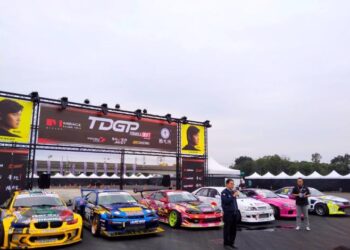國際飄移盛宴襲台!2025 美國賽車節11月29、30日 帶你體驗極限速度! 國際飄移盛宴襲台!2025 美國賽車節11月29、30日 帶你體驗極限速度!