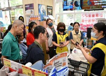 屏縣府攜手全聯基金會辦理職場實境體驗 搭建弱勢家戶脫貧橋梁 屏縣府攜手全聯基金會辦理職場實境體驗 搭建弱勢家戶脫貧橋梁