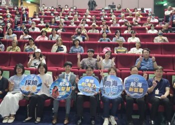 熱愛海洋 充滿勵志！陳懷璞以笑容再出發 現身海委會講座，分享7,000公里無動力航行南冰洋探險與航海夢想