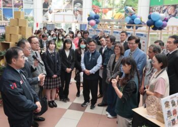 日本學生參訪臺南健康宇宙城：看見全生命週期的健康藍圖