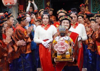 三年一科宗教盛事熱鬧展開 王爺奶奶回麟洛遶境傳承百年情誼 三年一科宗教盛事熱鬧展開 王爺奶奶回麟洛遶境傳承百年情誼