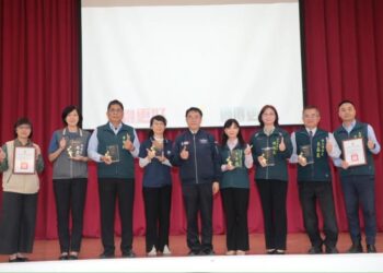 臺南健康力再進化！榮獲 8 件全國「健康城市暨高齡友善城市獎」　黃偉哲市長：市府團隊是市民最強後盾
