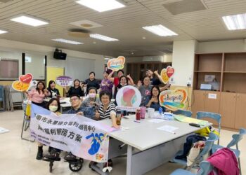 黃偉哲重視身障婦女育兒權益 打造友善無礙共融城市