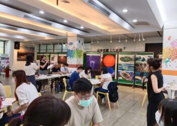 市府勞工局辦理 主持人文稿及表達研習班 提升同仁公務職能 強化與民政策溝通能力 提升同仁公務職能 強化與民政策溝通能力