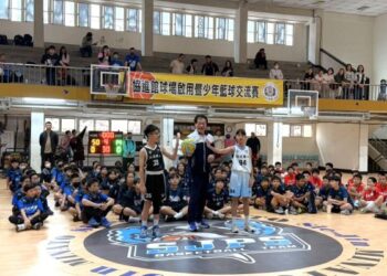 臺南市中西區協進國小協進館籃球地面全面更新 體育局補助285萬元 提升運動安全並推動基層籃球交流