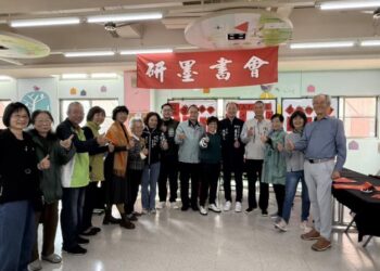 115年馬力全開讀好書！安平圖書館「書香迎春」借閱贈春聯活動圓滿落幕