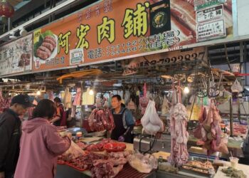 臺南市迅速啟動非洲豬瘟補助機制 補助款即時到位穩定攤商營運 臺南市迅速啟動非洲豬瘟補助機制 補助款即時到位穩定攤商營運