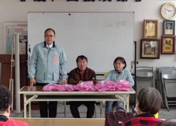 公私攜手送暖,關懷年年不缺席 公私攜手送暖,關懷年年不缺席