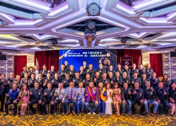 臺中市恆大獅子會授證一週年暨會長交接 創會會長趙令澤承先啟後,公益足跡遍布社會角落 臺中市恆大獅子會授證一週年暨會長交接 創會會長趙令澤承先啟後,公益足跡遍布社會角落