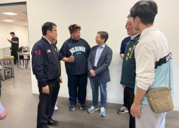 韓職NC恐龍隊臺南春訓 市長探班發紅包賀歲 韓職NC恐龍隊臺南春訓 市長探班發紅包賀歲