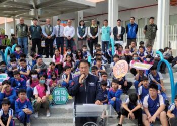 赤崁風華榮耀再現！南市成功國小新校舍揭幕 市長黃偉哲與全校師生見證「回家」時刻