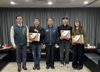 黃偉哲市長邀寒假工讀生分享第一線經驗　肯定青年參與市政運作