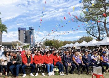 獅扶聯手「歇喘市集」 高市中央公園溫暖特殊兒家庭