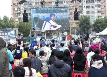 2026WBC世界棒球經典賽中華隊首戰澳洲隊 臺南戶外轉播球迷熱情應援為中華隊加油