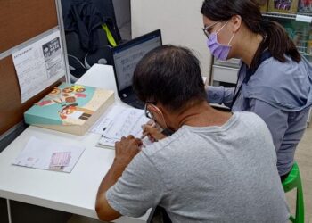 面臨超高齡時代來臨 黃偉哲強化社工評估 與身心障礙者服務中心共同守護身心障礙家庭