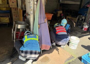 法院執行麻豆市四公有零售市場斷水斷電作業， 過程平和無抗爭，市府籲勿進入確保安全