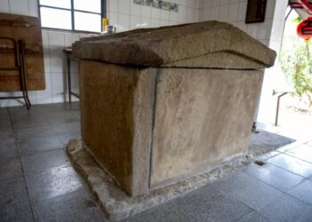 戀˙土地 敬˙伯公「餞影jien iangˋ－典藏攝影藝術展」臺南巡迴特展　尋訪臺南客家伯公系列一：楠西龜丹石造土地公