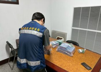 暑假出國注意 攜電子煙、加熱菸入境最高罰500萬元 暑假出國注意 攜電子煙、加熱菸入境最高罰500萬元