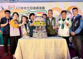 「社工有愛、城市有光」 黃偉哲表揚績優社工 感謝南市社工夥伴付出
