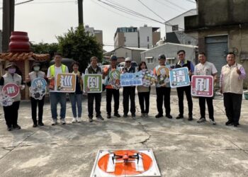 南市啟動今年首場無人機登革熱防治巡查，天羅地網讓孑孓無所遁形，林榮川副秘書長特別到場勉勵防疫人員！