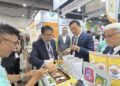 黃偉哲率隊叩關新加坡食品展，農產訂單破3億5千萬！