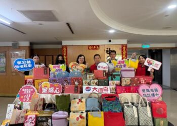 黃偉哲攜手台南大遠百關懷弱勢家庭 端午送暖迎佳節 黃偉哲攜手台南大遠百關懷弱勢家庭 端午送暖迎佳節