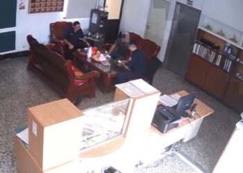 熱心民眾拾金不昧　枋警火速查明促成美談