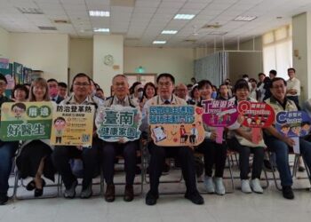 黃偉哲市長宣布  民眾、移工「自主通報」確診登革熱者可獲獎勵1000元，雇主、仲介獎勵500元！