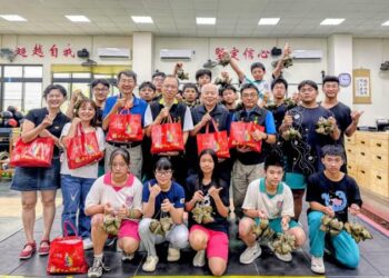 「粽」量級關懷暖校園　下營上帝廟攜手大內區公所慰勉大內國中舉重隊