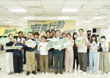 黃偉哲推青年提案落地 專業輔導助行動接軌市政 黃偉哲推青年提案落地 專業輔導助行動接軌市政