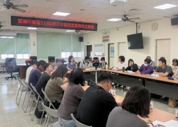 南區辦理區級登革熱防治會議 表揚優良防疫志工團體 南區辦理區級登革熱防治會議 表揚優良防疫志工團體