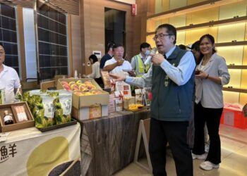 臺南芒果直送美光 臺南市府攜手企業力挺在地農民 臺南芒果直送美光 臺南市府攜手企業力挺在地農民