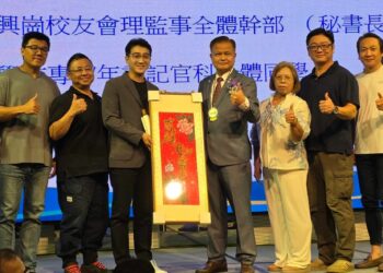 里港扶輪社榮耀邁入「三十而立」!第31屆社長歐陽玉光接任 誓言「創造持恆的影響」 里港扶輪社榮耀邁入「三十而立」!第31屆社長歐陽玉光接任 誓言「創造持恆的影響」